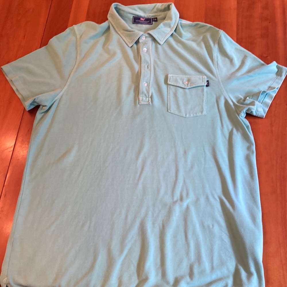 Vineyard Vines, XL, color is Green
